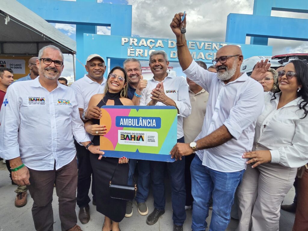 Governador Jerônimo Rodrigues anuncia investimentos em saúde em Sítio do Quinto com entrega de ambulâncias e equipamentos