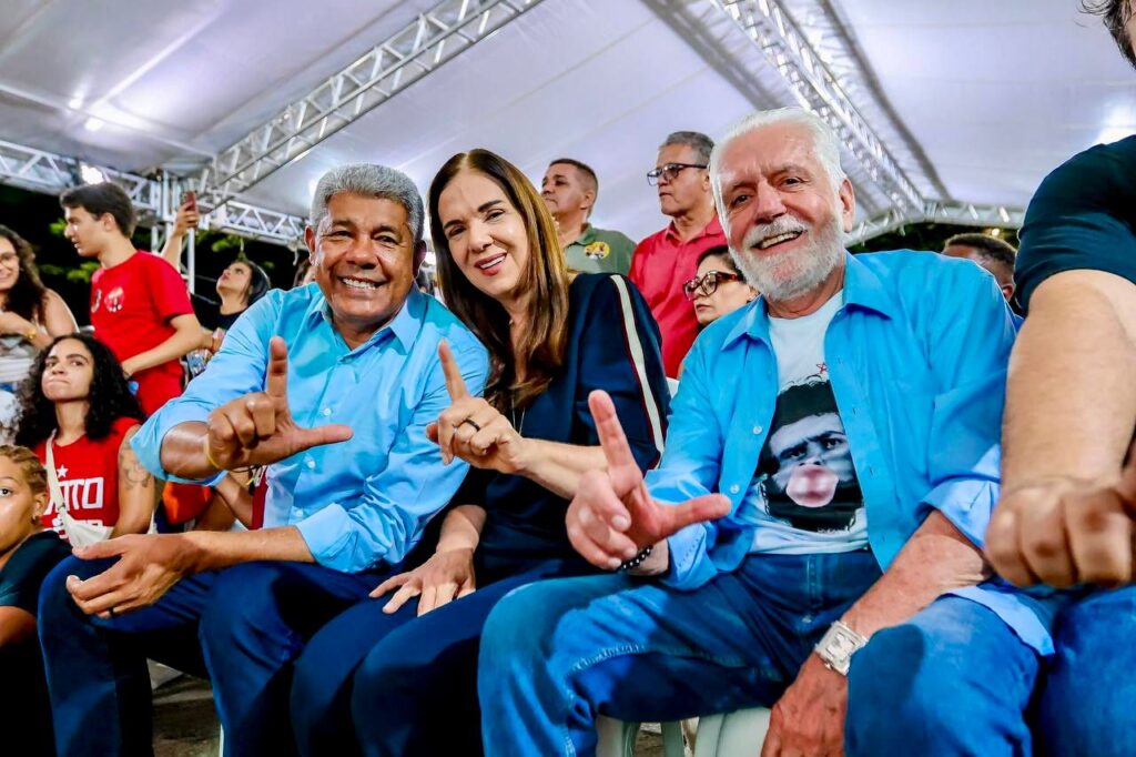 Tatiana Velloso participa do Ato da Juventude em Senhor do Bonfim e defende a educação como caminho de transformação social na Bahia
