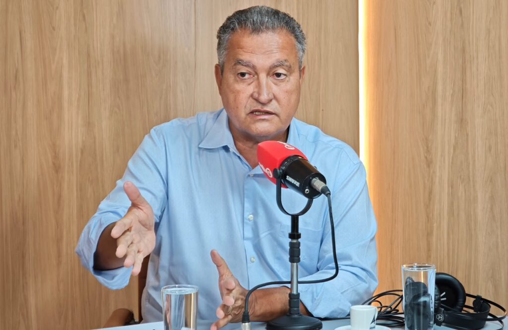 Rui Costa, ACM Neto, Bahia, Política, Bolsonarismo, Fake News, Senado Federal, 2 de Julho, Eleições 2026, Baiana FM