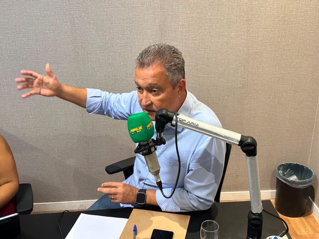 Rui Costa concede entrevista à Rádio Popular FM e defende investimentos em educação, tecnologia, inovação e geração de empregos qualificados para ampliar as oportunidades da juventude e impulsionar o desenvolvimento do Brasil.