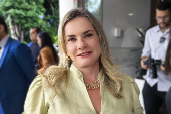 Ivana Bastos participa da convenção da Federação Brasil da Esperança no Parque de Exposições e destaca a grande mobilização em apoio a Jerônimo Rodrigues, Lula e Jaques Wagner.